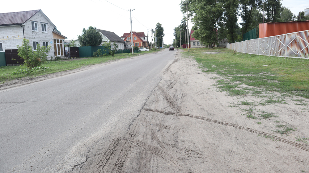 После звонка на прямую линию Путину в брянской Радице-Крыловке дорога не стала безопасней