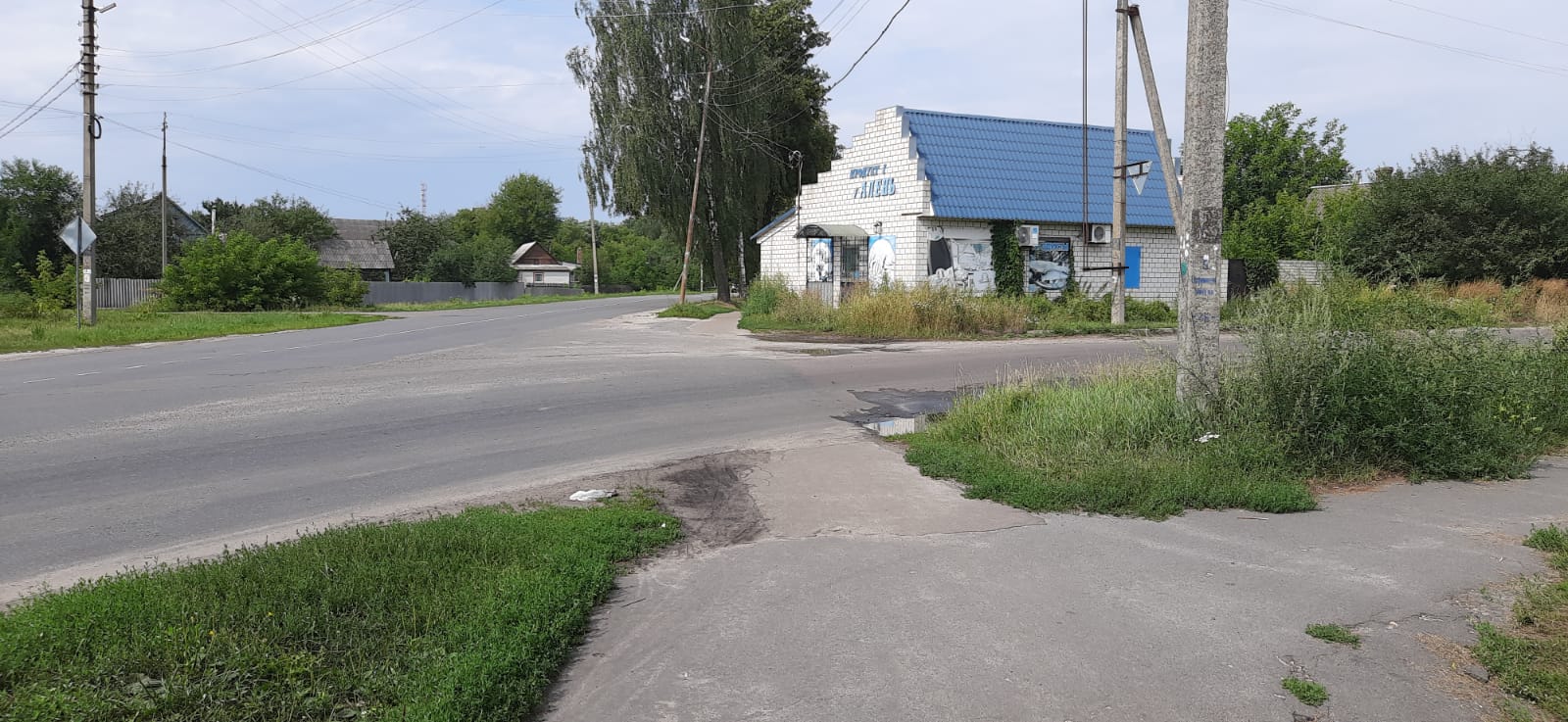 В Трубчевске просят нарисовать «зебру» на улице с потоком фур и грузовиков