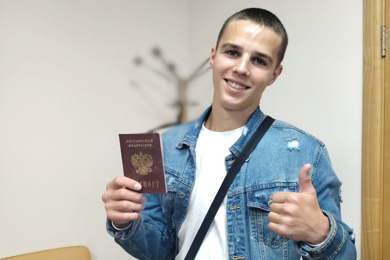 Один из трех владельцев найденных на свалке паспортов нашелся в Брянске