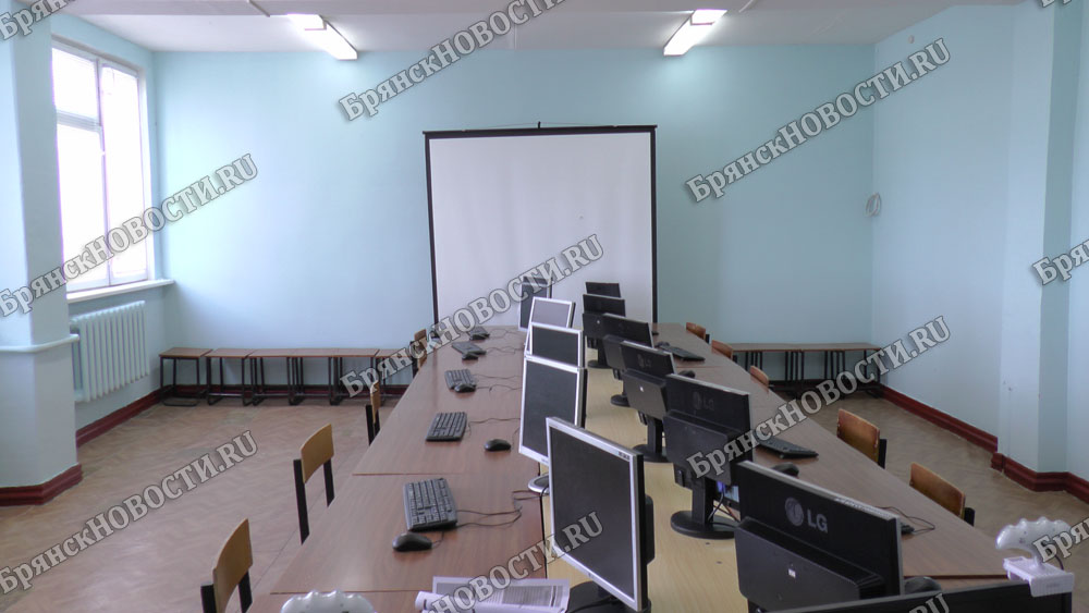 ВУЗы и техникумы в Брянской области продолжат образование в дистанционном режиме