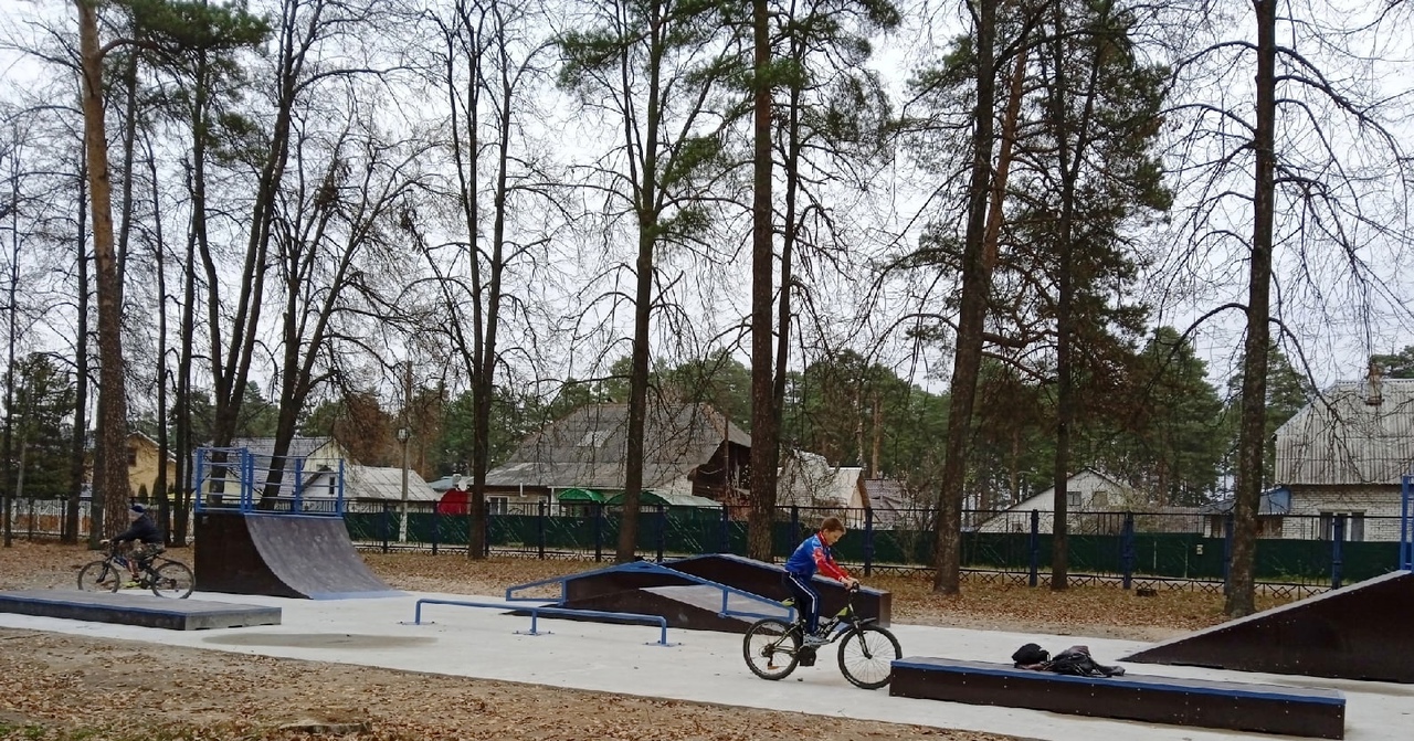 Для всех любителей экстремального спорта Жуковки открыли скейт-площадку