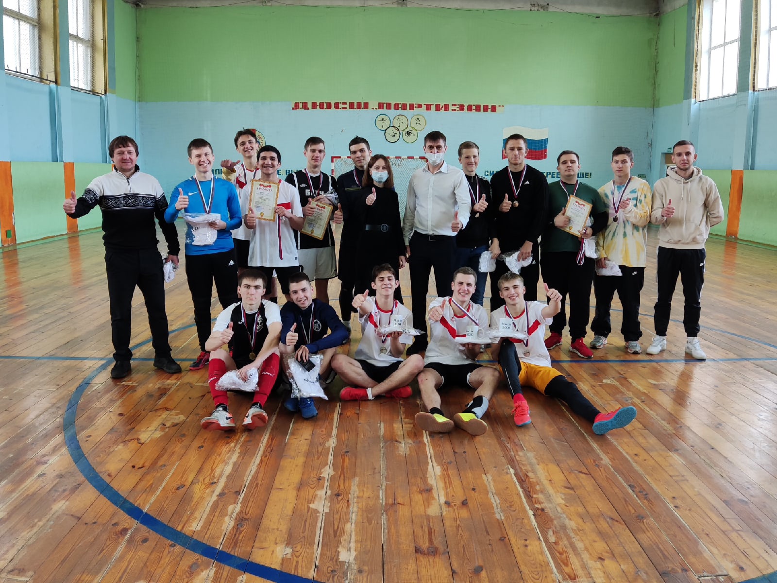 Сборная Брянского государственного технического университета победила в мини-футболе