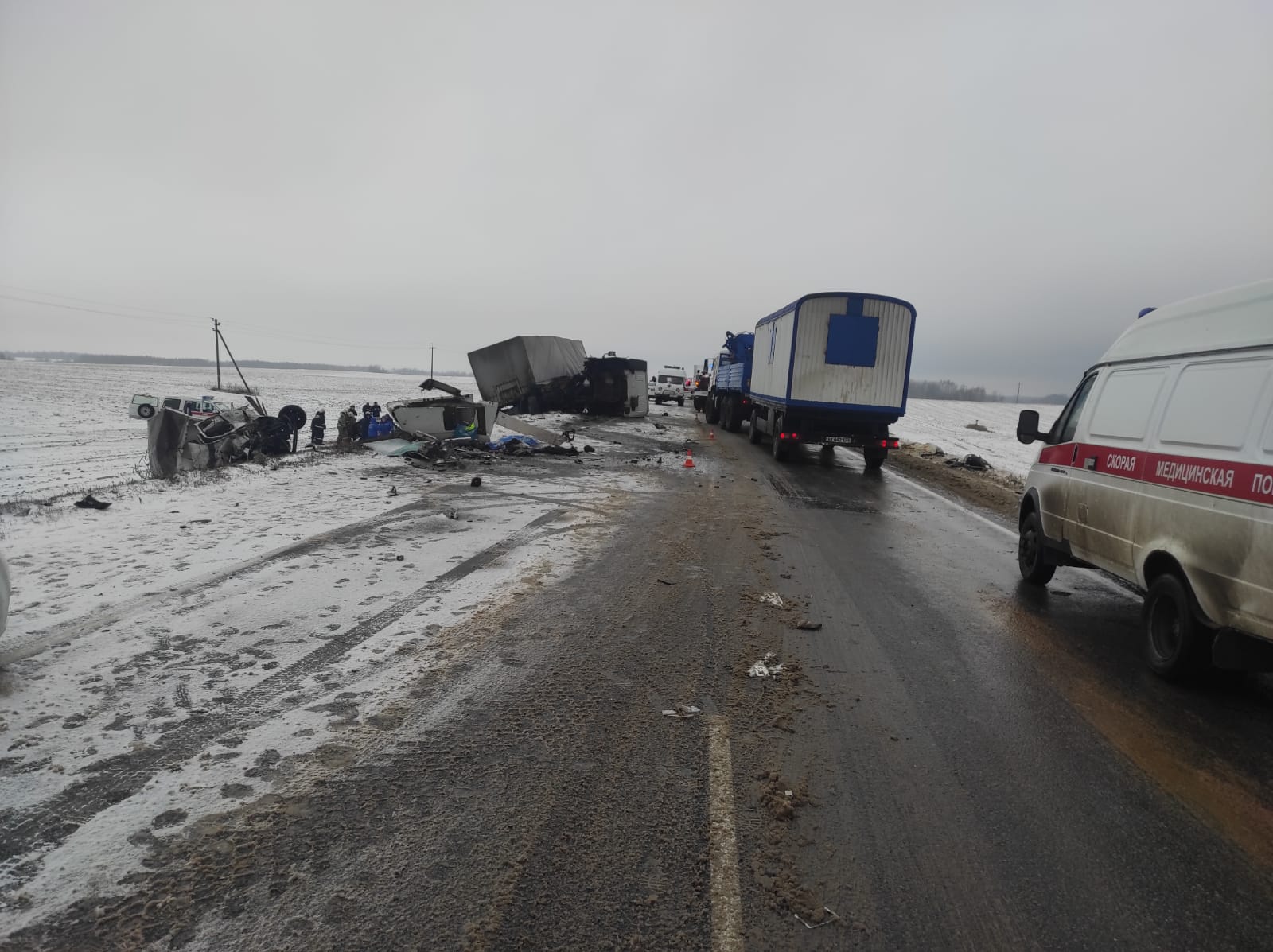 Три водителя и пассажир погибли в массовой аварии на брянской трассе |  03.12.2021 | Брянск - БезФормата