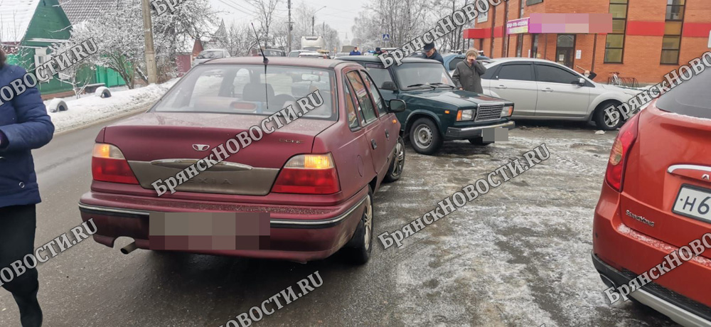 «Семерка» в Новозыбкове «подставилась» под удар иномарки