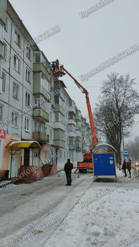 В Новозыбкове потеплело и потекло с крыш