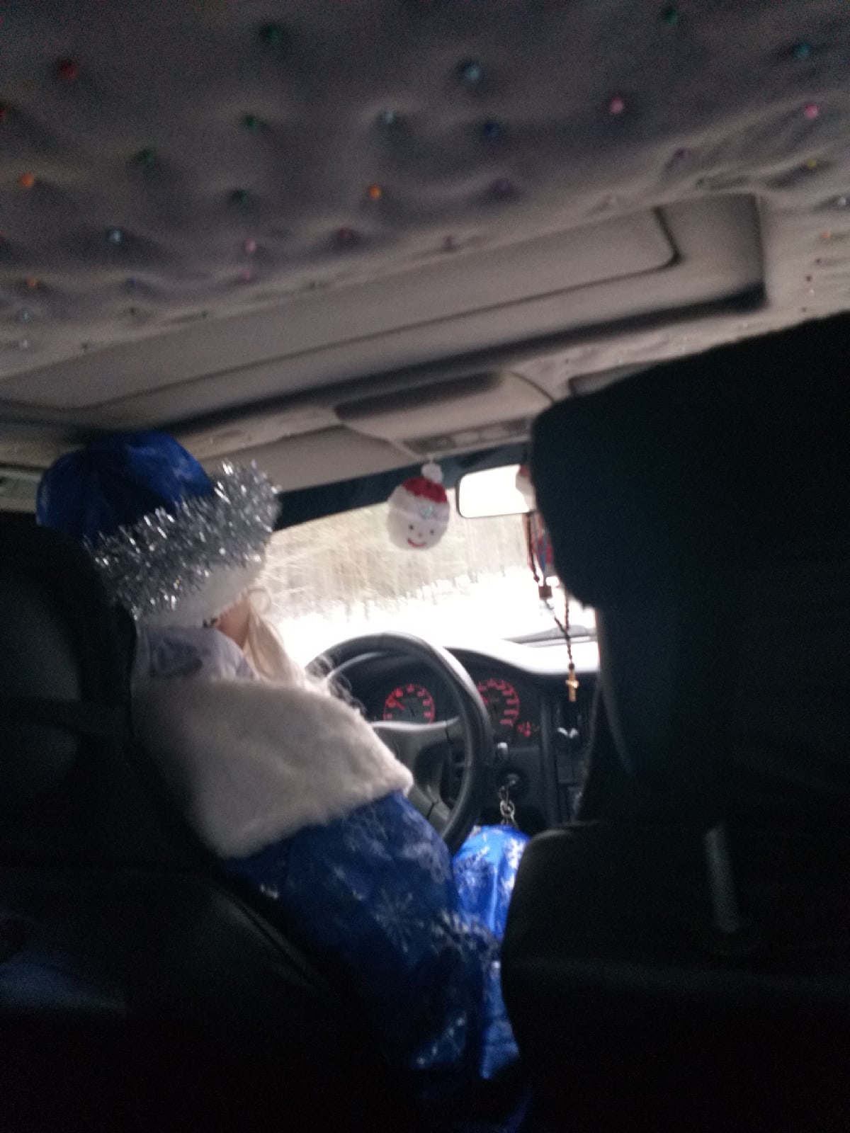 Таксист Мороз поднимает настроение пассажирам в Климово