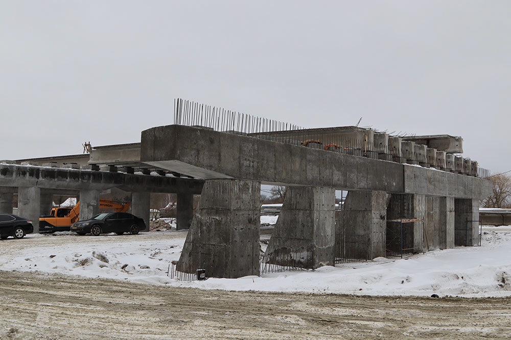 Сваи под опоры моста на набережной в Брянске будут забивать под водой
