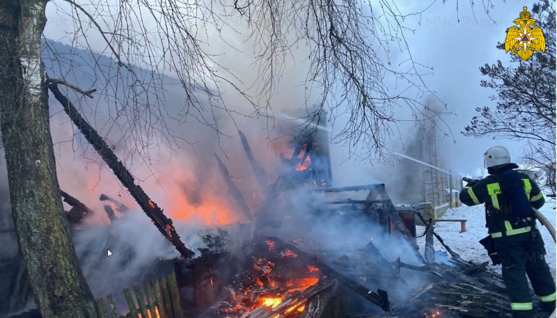 В Брянской области сгорела часть дома, погиб дедушка