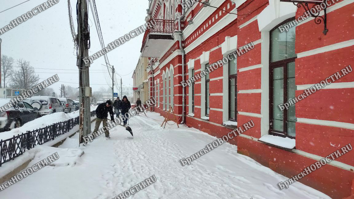 С понедельника школы Новозыбкова возвращаются в офлайн