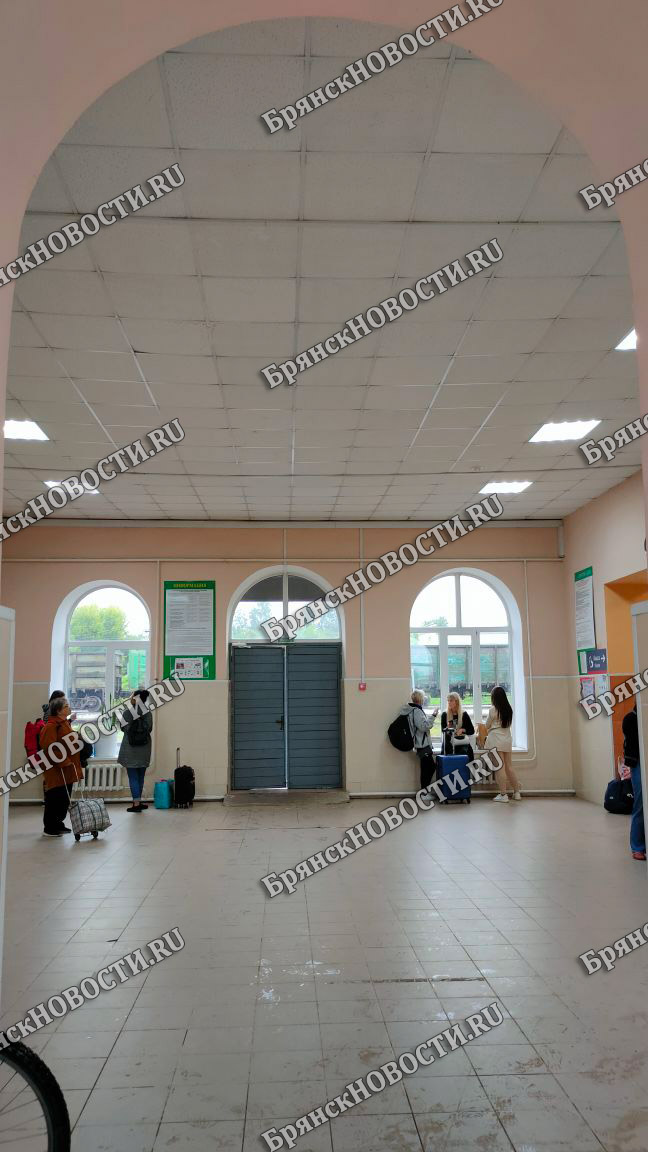 Ушло в суд уголовное дело о краже в зале ожидания железнодорожного вокзала в Новозыбкове