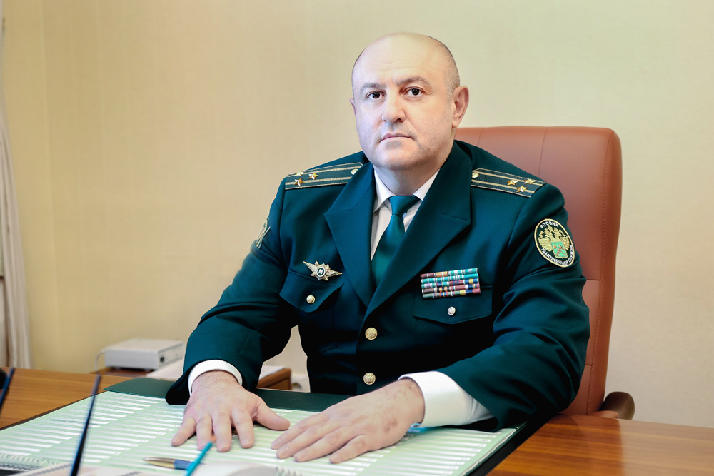 К 23 февраля начальнику Брянской таможни присвоено звание генерал-майора