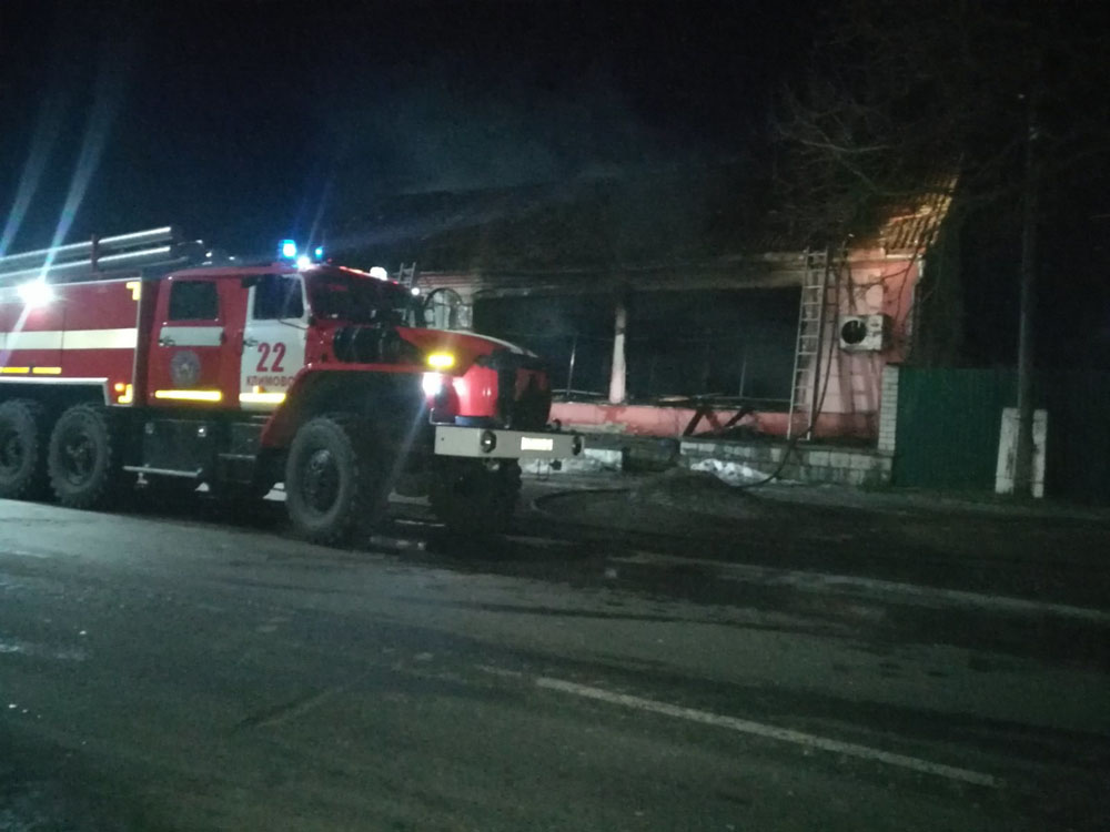 В Климово полностью выгорело здание