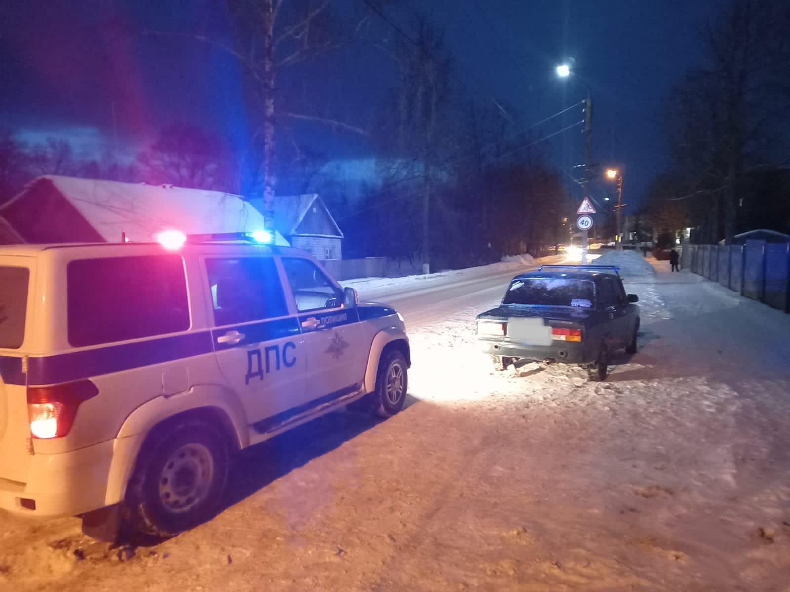 В Новозыбкове водитель попал на разборки в комиссию, а родителям обеспечил штраф