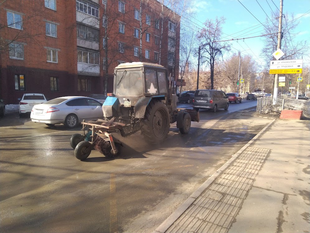 Улицы Брянска начинают пылесосить «Бродвеи»