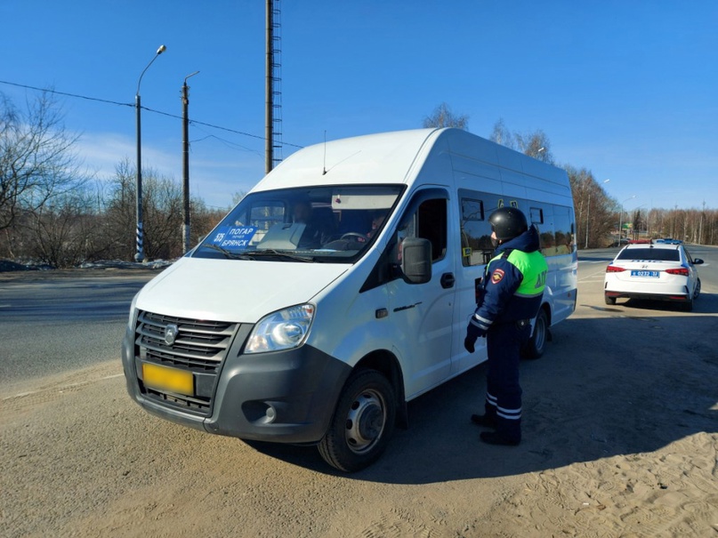 Перевозчикам Брянской области дали еще два года на установку тахографов