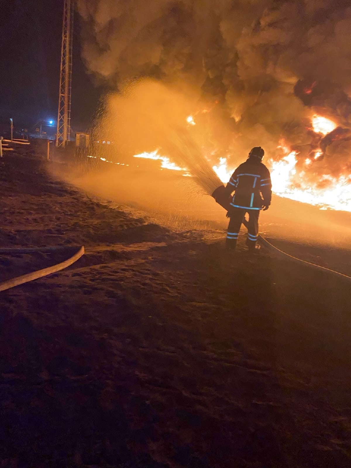 По силе пожар на нефтебазе в Брянске сравнили с ЧП в 80-е годы