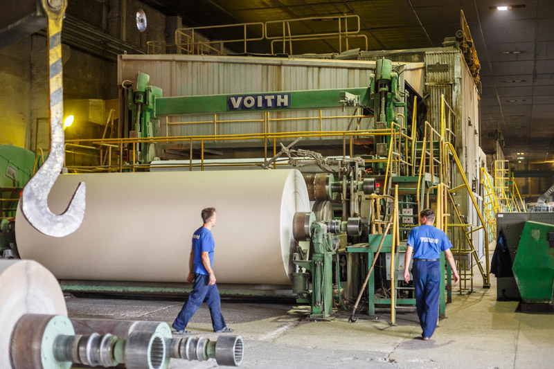 Айтишники спасли новую линию крупнейшей картонной фабрики в Брянской области