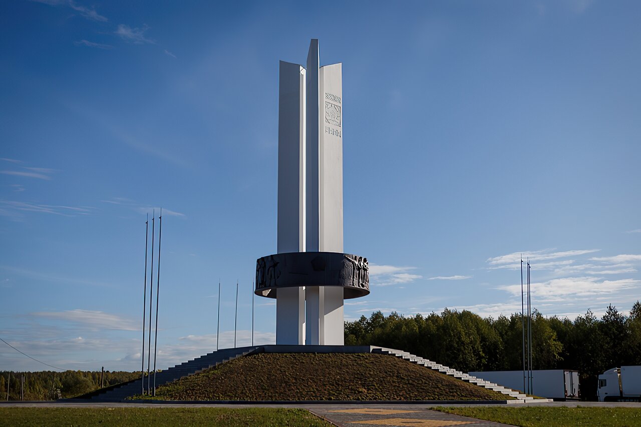 Памятник три сестры украина беларусь россия фото