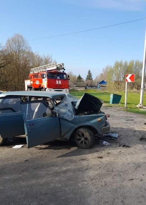 Два легковых автомобиля столкнулись в Карачевском районе