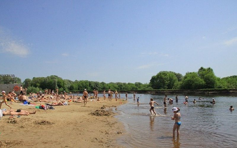 В Брянске впервые открыли частный пляж