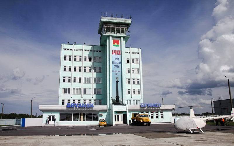 Росавиация продлила запрет на полеты в аэропорт Брянска