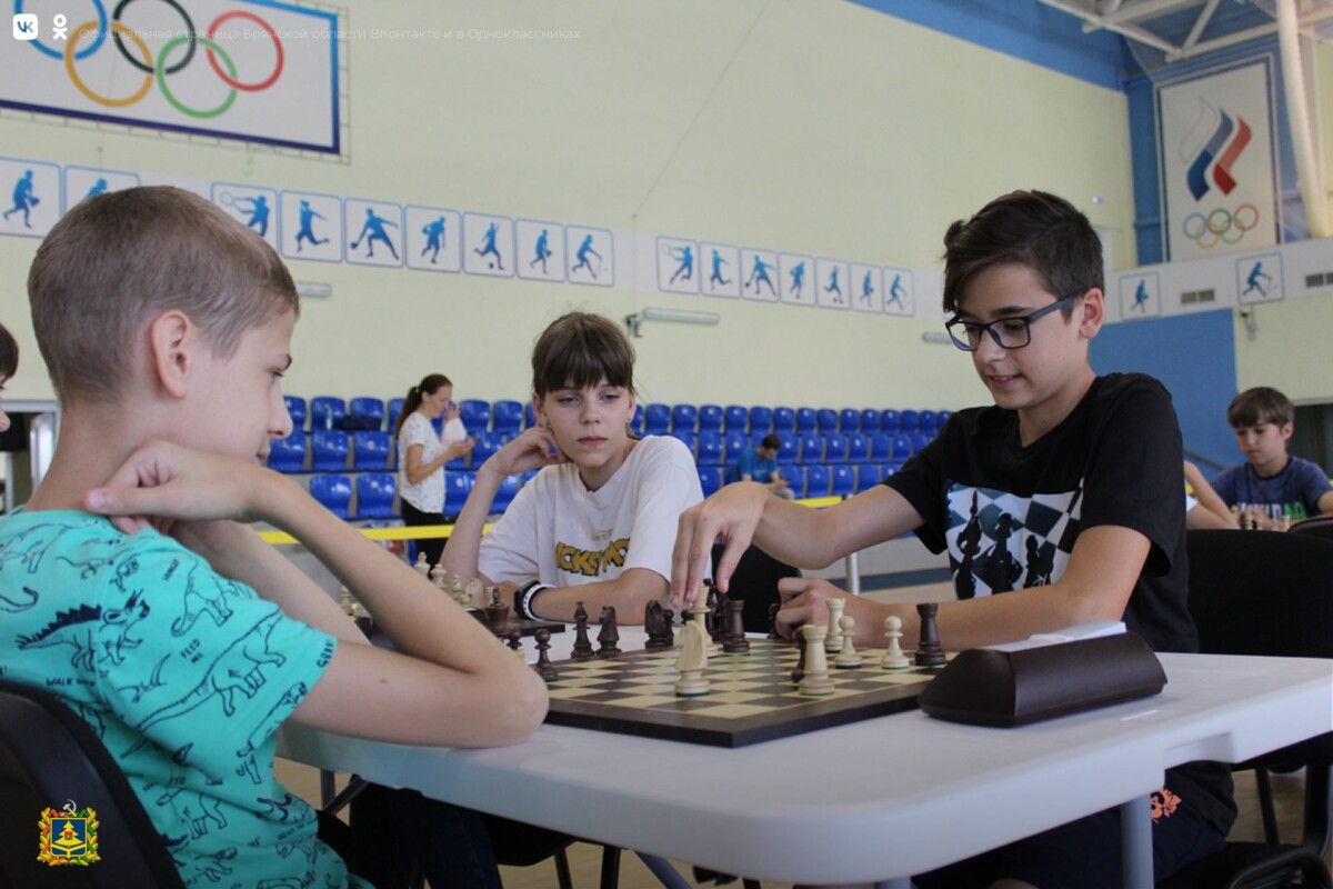 Более 120 шахматистов страны прибыли в Брянск на «Мемориал В.И. Зильберштейна»