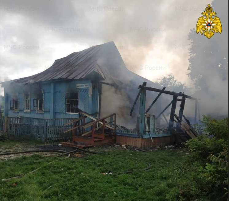 В поселке под Брянском при пожаре погиб 58-летний мужчина