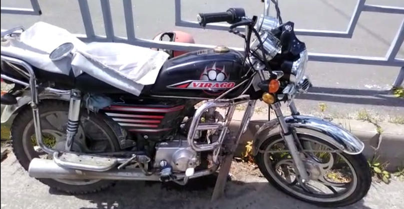 Мотоциклист разбился о дорожное ограждение в поселке Выгоничи