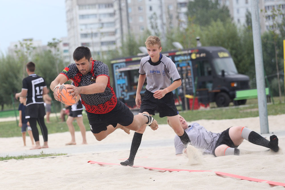 Брянский Пересвет одержал победу в первом туре чемпионата Беларуси по пляжному регби