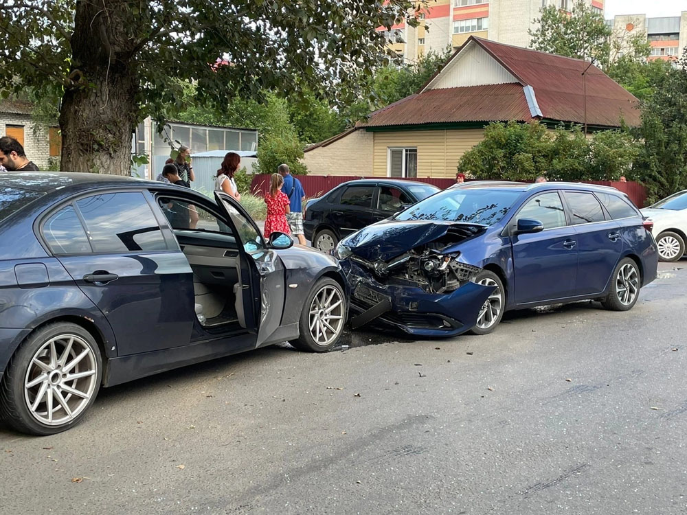 Момент аварии на Димитрова в Брянске попал на видео