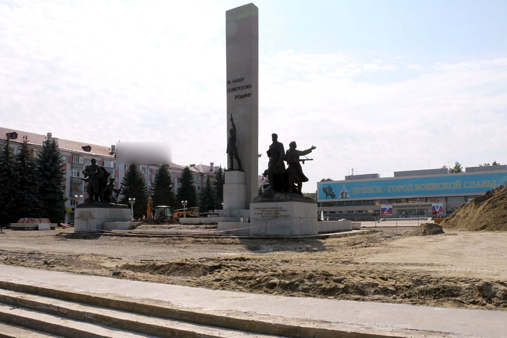 Скульптуры на Площади Партизан в Брянске после ремонта предстанут в новом свете