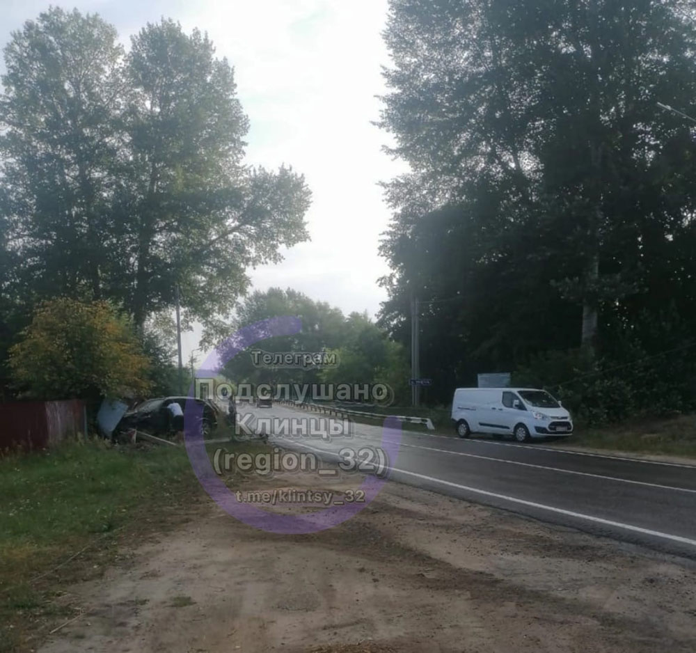 Опять Полине Степановне въехали в забор: ДТП в Клинцовском районе