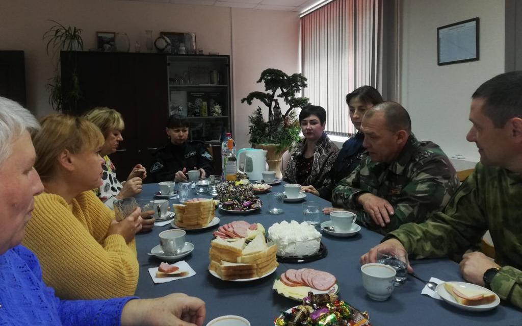 В Брянске росгвардейцы встретились с родственниками погибших при исполнении служебного долга