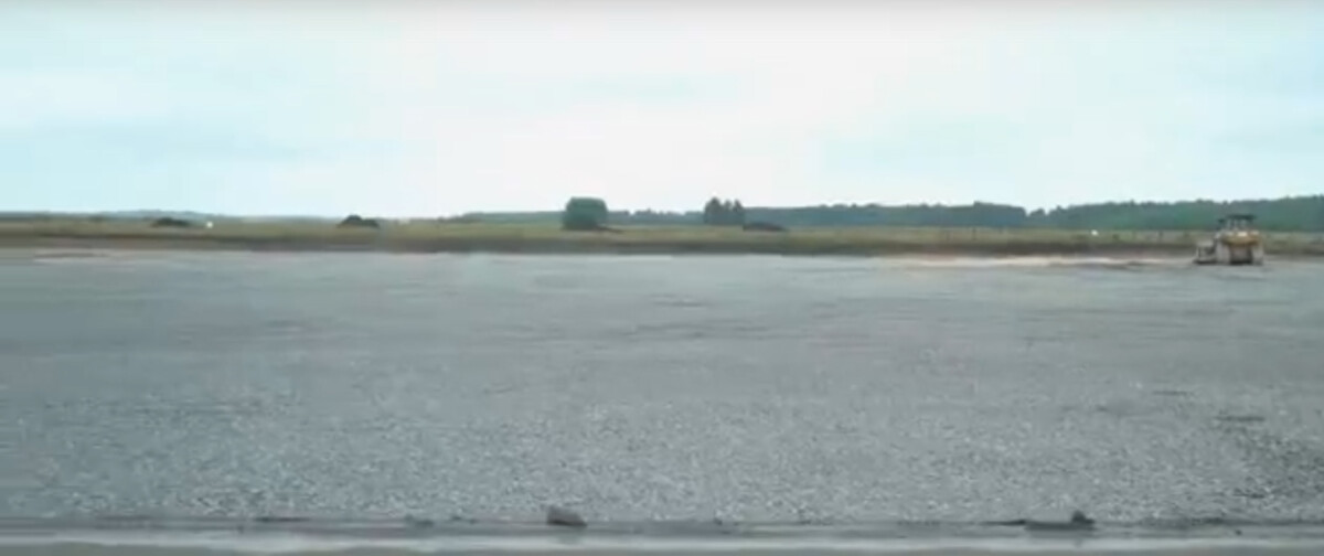 В Брянске показали реконструкцию взлетно-посадочной полосы аэропорта