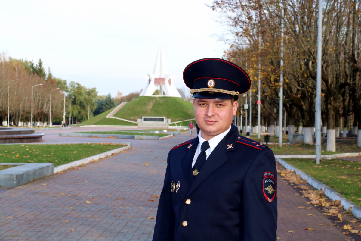 Старший лейтенант Филиппов стал самым «народным участковым» Брянской области