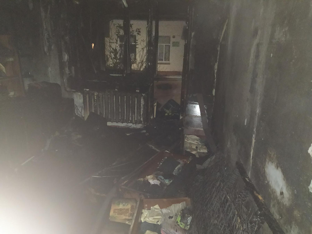 Сгорело всё при пожаре в Бежицком районе Брянска