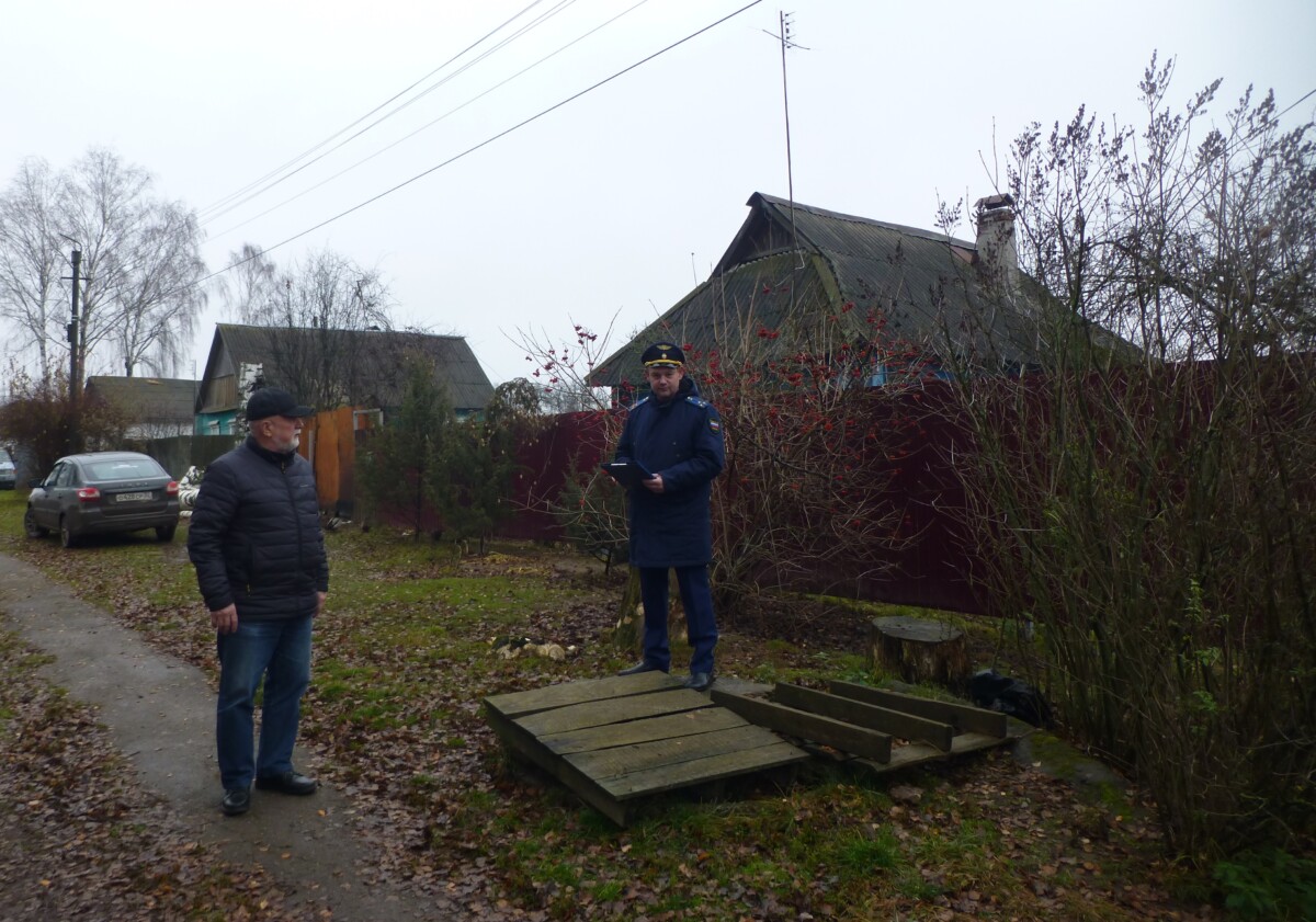 В Рогнедино потребовали установить дополнительную водоразборную колонку •  БрянскНОВОСТИ.RU