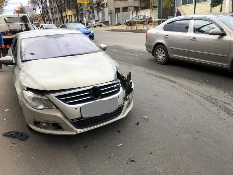 Водитель «Газели» в Брянске устроил ДТП на перекрестке