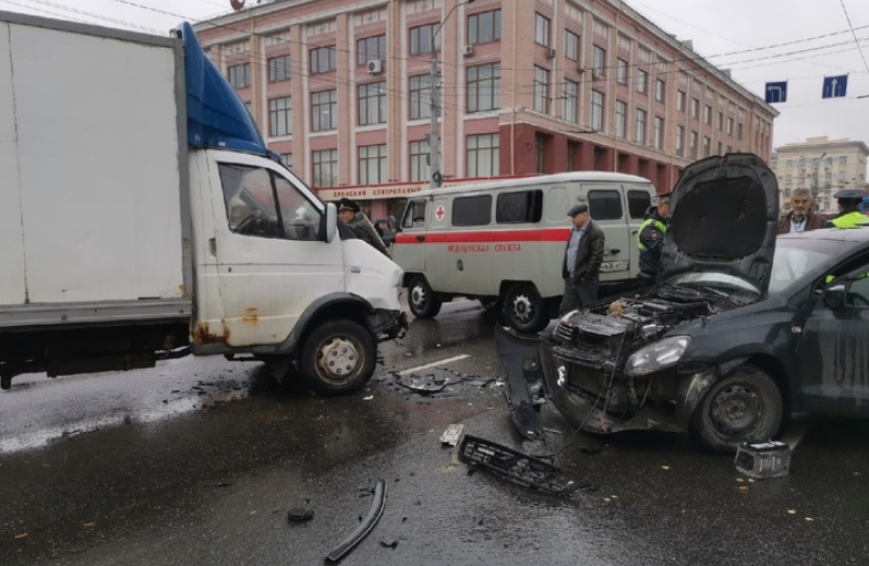 Виновник смертельной аварии в центре Брянска отдан под суд