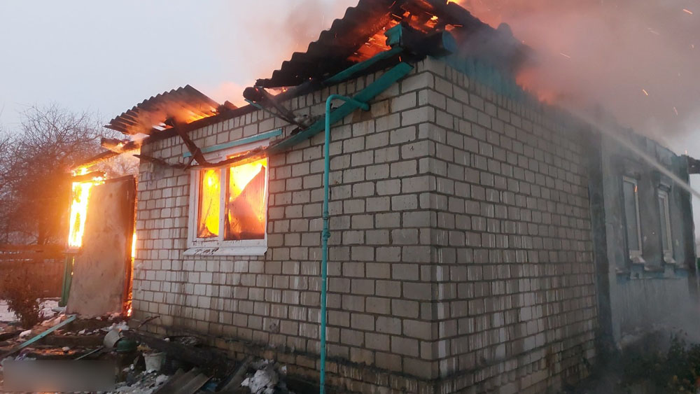 В Стародубском районе сгорел дом