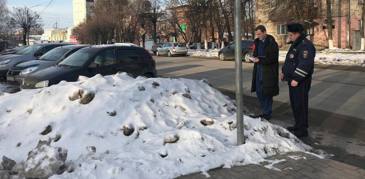 В Клинцах чиновников наказали за сугробы на обочинах дорог