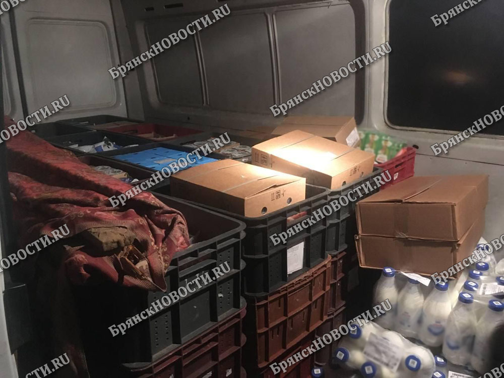 Микроавтобус с белорусскими колбасами и «молочкой» задержали в Новозыбкове