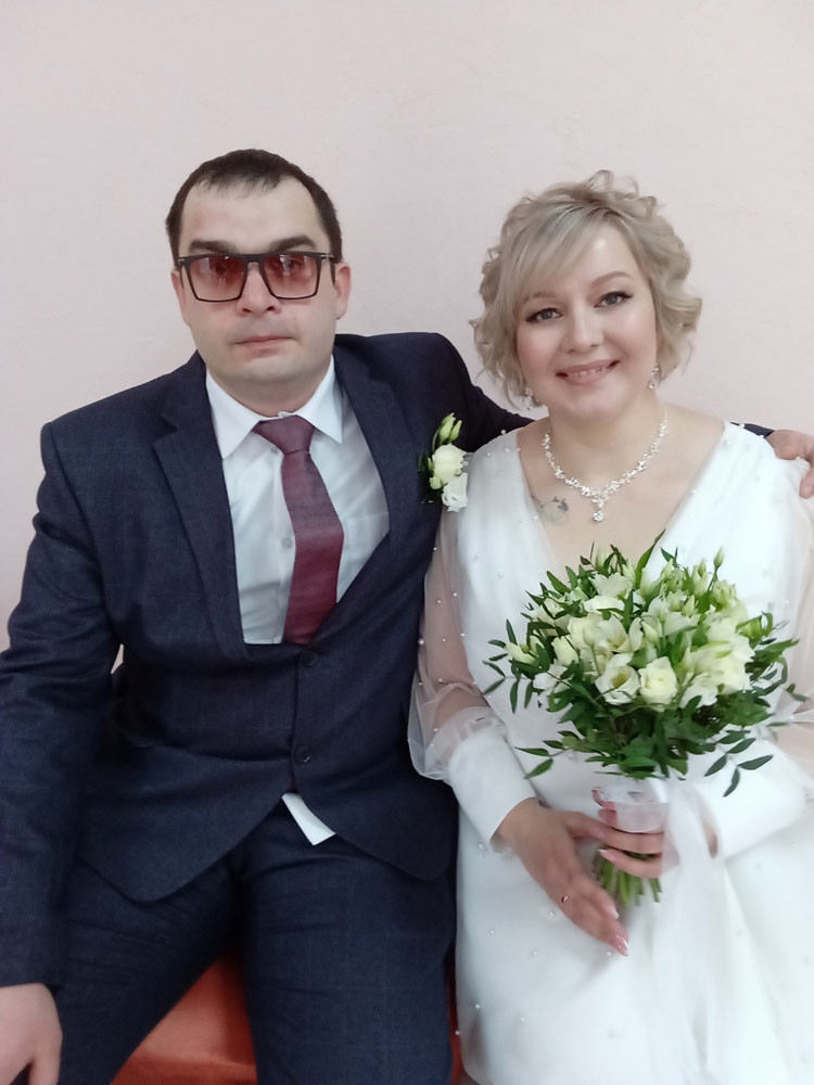 Период зимних свадеб в Брянской области открыли молодожены из Климовского района