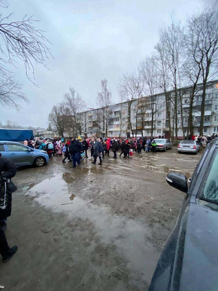 В Брянске экстренно эвакуировали учеников школы №26 и гимназии №5