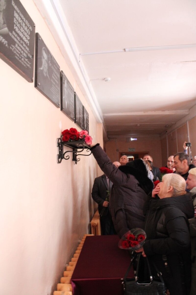В техникуме Новозыбкова открыли мемориальные доски выпускникам – героям СВО