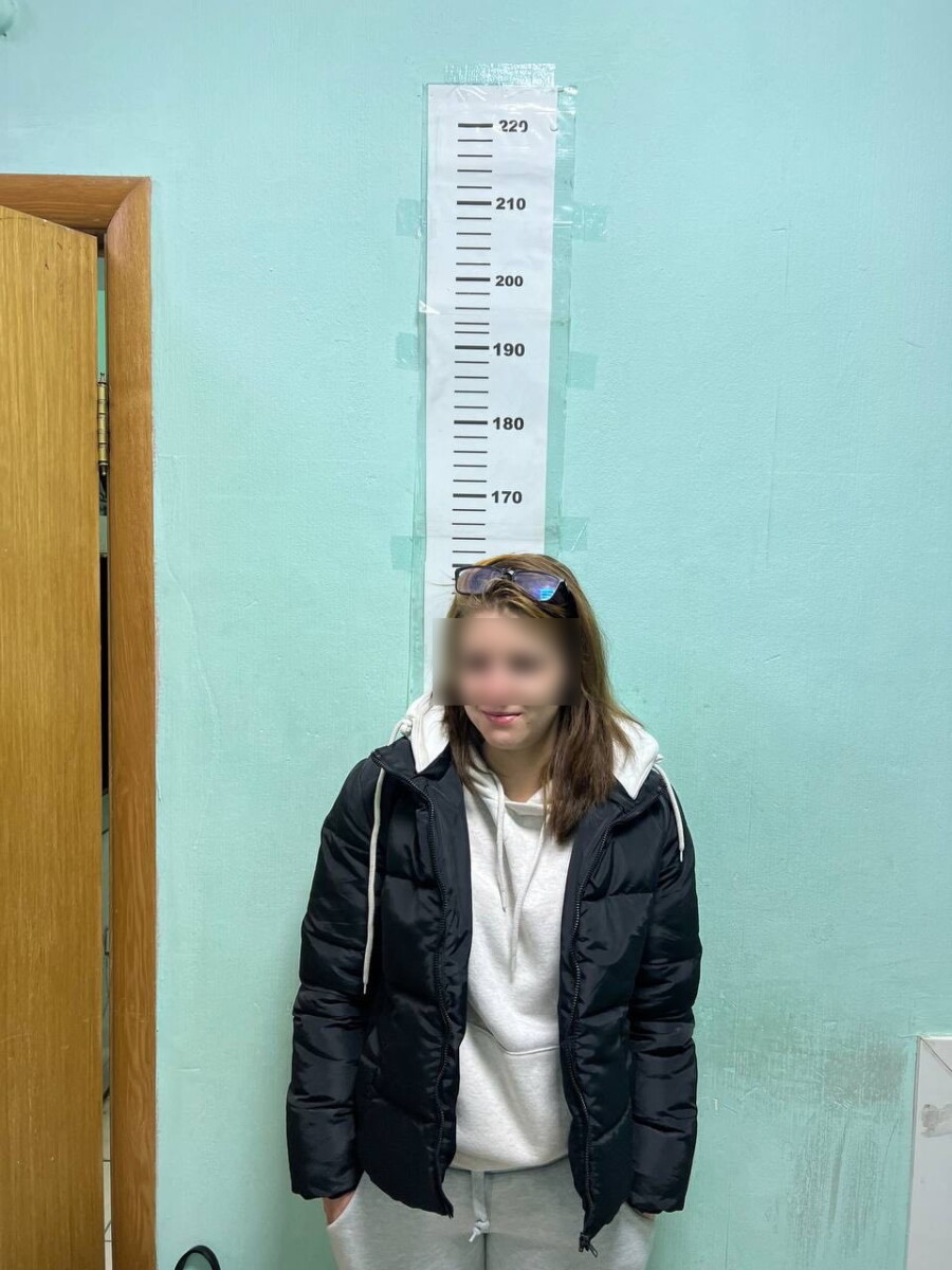В Брянске задержана наркосбытчица, оборудовавшая 16 тайников с мефедроном