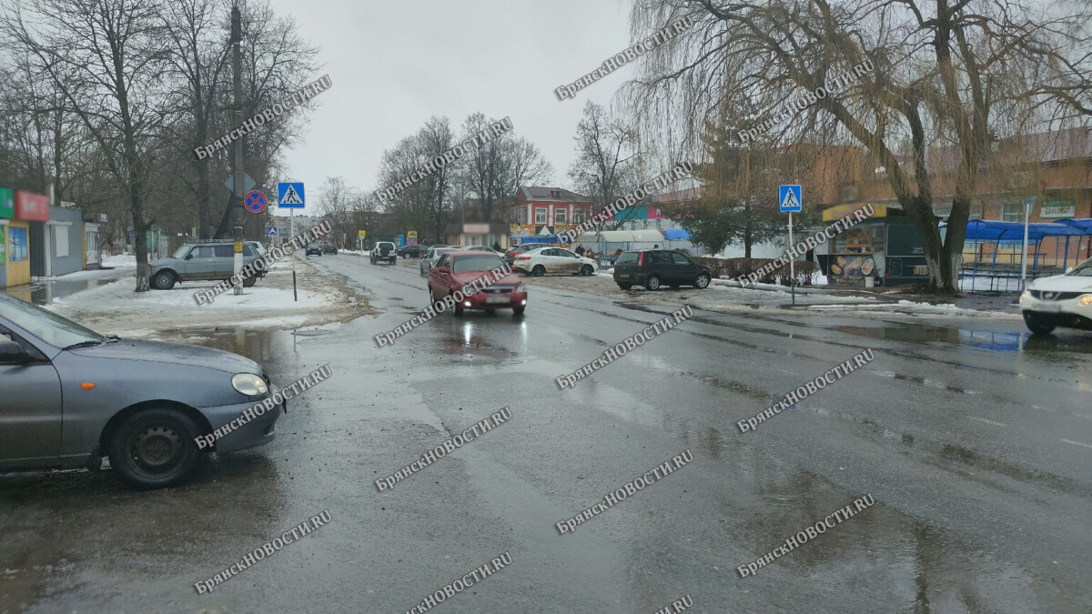 Потерявший банковскую карту житель Новозыбкова наблюдал, как списываются  денежки • БрянскНОВОСТИ.RU