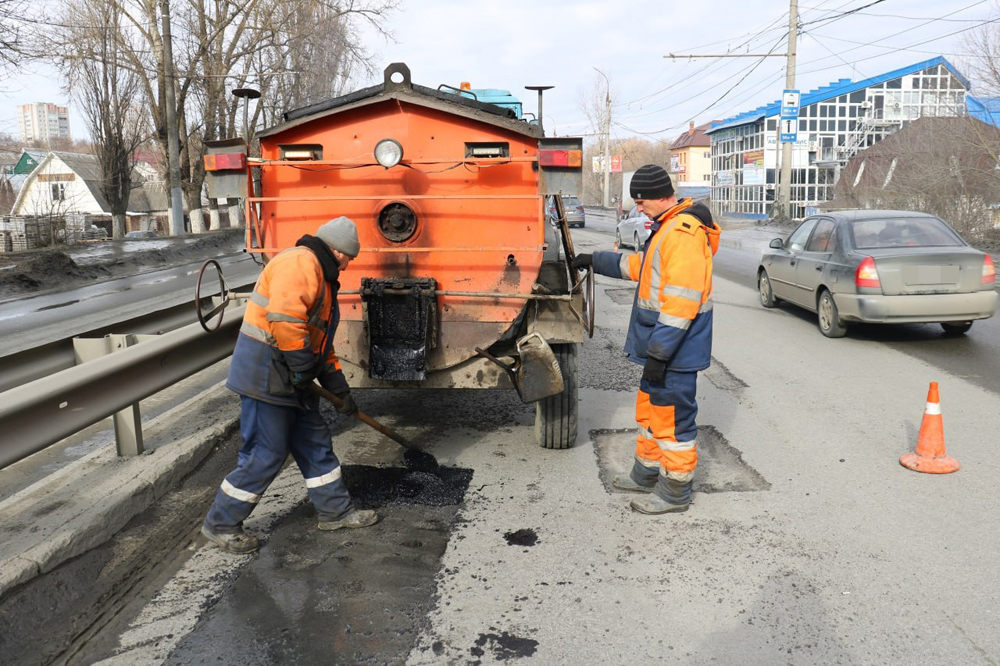 С понедельника в Брянской области решено взяться за масштабный ремонт дорог