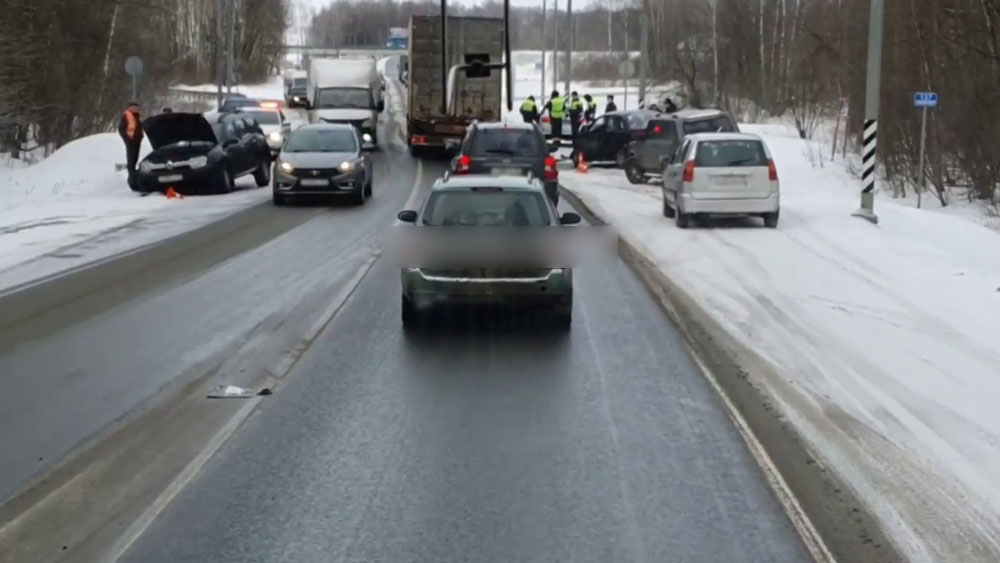 Люди в серьезном ДТП на объездной дороге в Брянске не пострадали