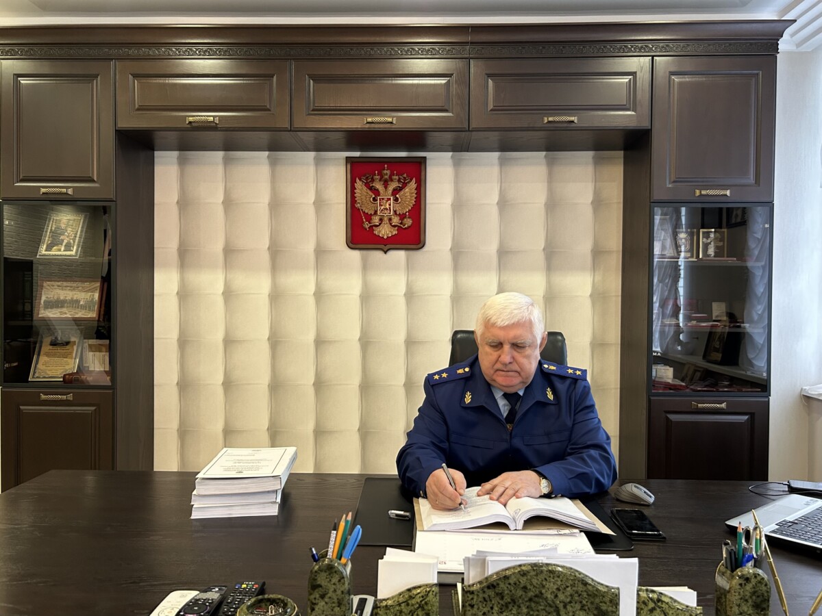 Прокурор Брянской области утвердил обвинительное заключение по уголовному делу в отношении начальника полиции